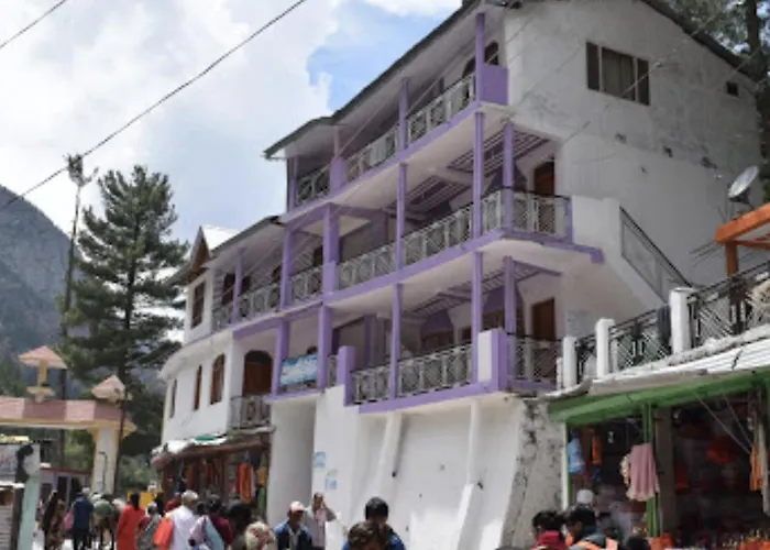 Gangotri Hotels