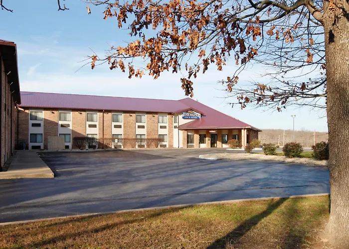 Baymont By Wyndham Warrenton Hotel