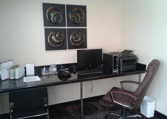 Sky Tree Hotels Tulsa