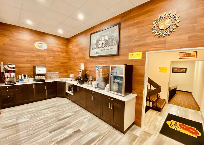 Super 8 By Wyndham Winona Mn Motel