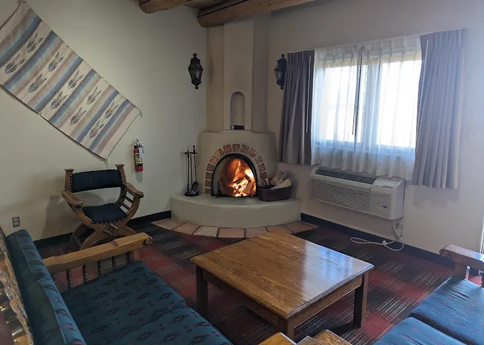 Sagebrush Inn & Suites Taos