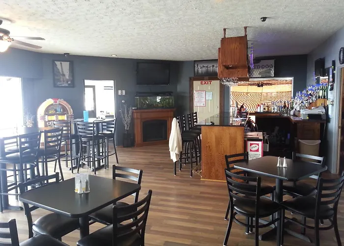 Raine Motel Valentine