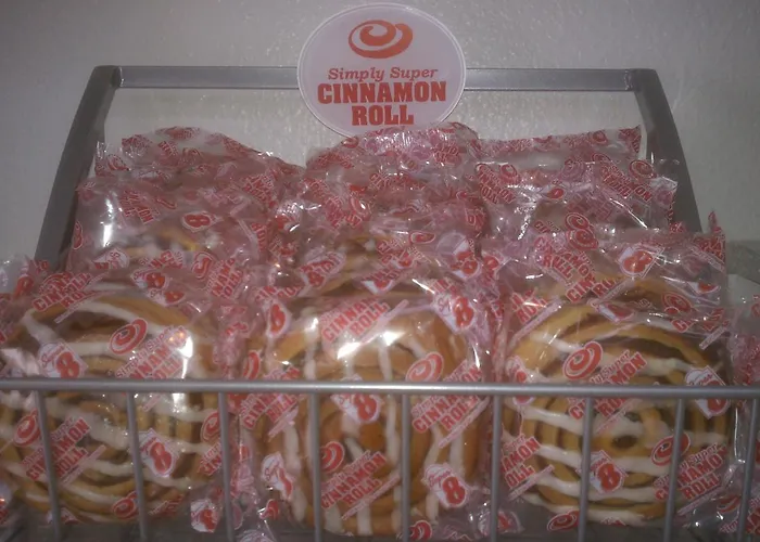 Super 8 By Wyndham Cody Hotel