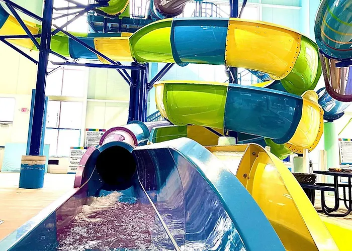 Clarion Hotel & Suites Riverfront Oswego