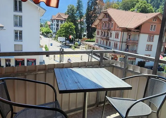 Hotel Tell And Apartments Unterseen