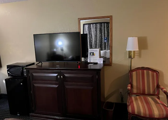 Super 8 By Wyndham Trinidad Hotel