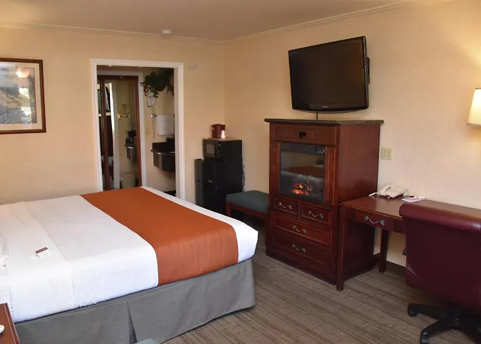 Dynasty Suites Redlands