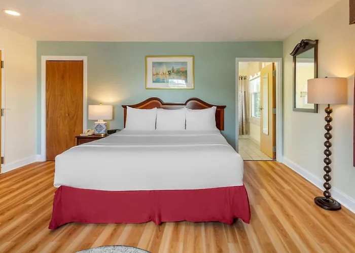 The Carriage House Inn Newport Middletown