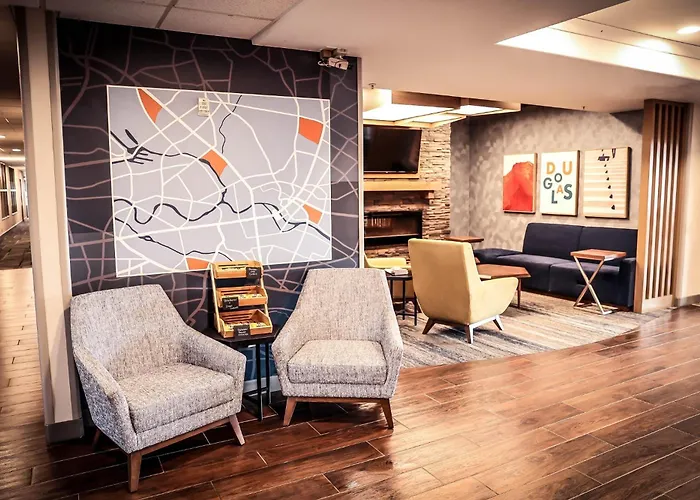 Holiday Inn Express & Suites Douglas By Ihg