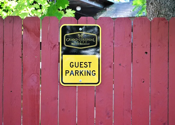 Grand Colonial Bed And Breakfast Herkimer