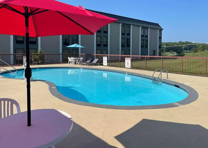 Quality Inn & Suites Lexington South