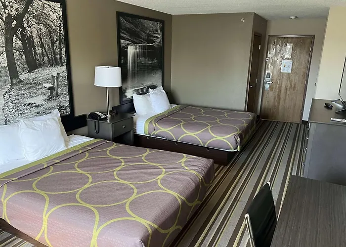 Super 8 By Wyndham Yorkville