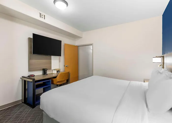 Comfort Inn & Suites Glenwood Springs On The River