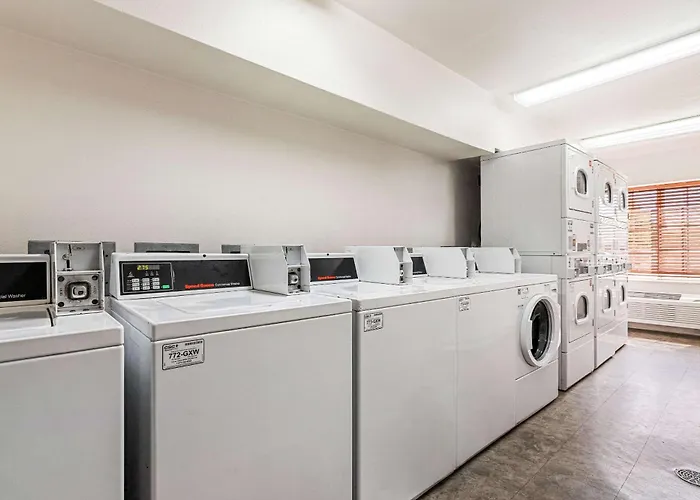 Woodspring Suites Tulsa