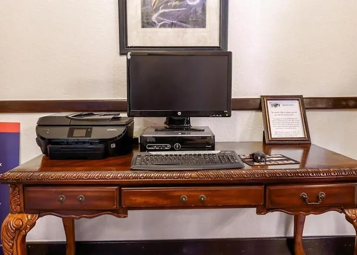 The Alcalde Hotel By Oyo Gonzales