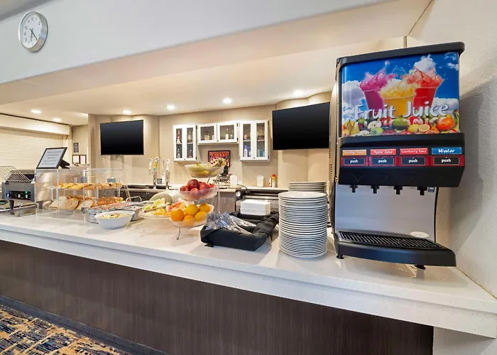 Best Western Posada Royale Hotel & Suites Simi Valley