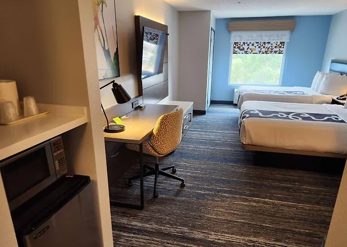 La Quinta By Wyndham Warner Robins - Robins Afb Hotel