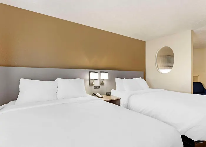 Comfort Suites Merrillville Near Us 30