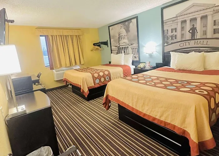 Super 8 By Wyndham Warrenton Hotel