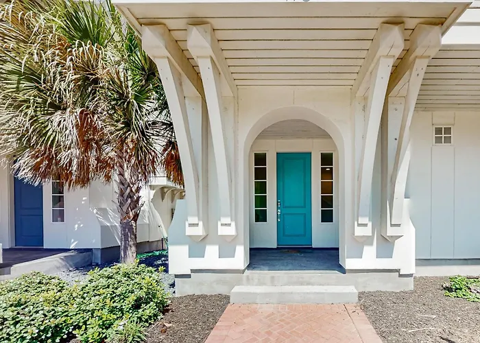 Sleek Beach At Palmilla Beach Port Aransas