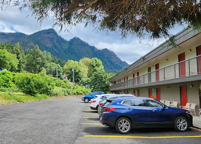 Columbia Gorge Inn Cascade Locks