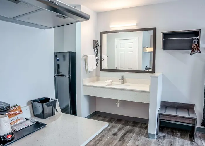 Studio 6 Claremore Ok