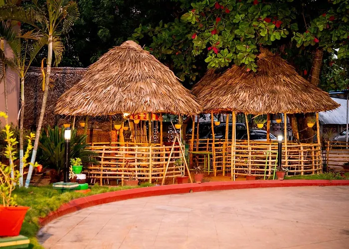 Vaithisvarankoil Hotels