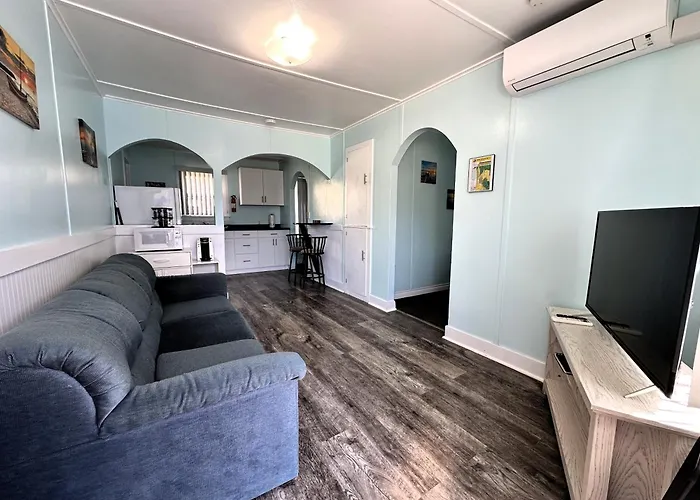 The Anchorage Motel Pacific City