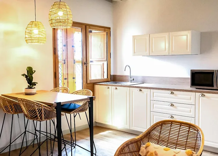 Mont-Saint-Michel Hotels