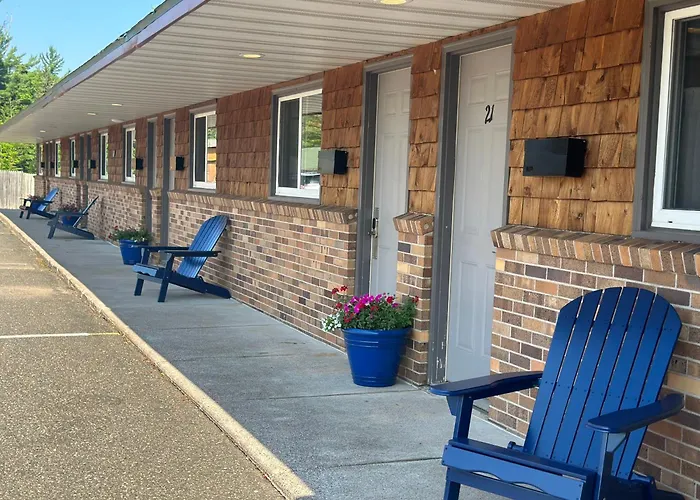 North Coast Place Marquette