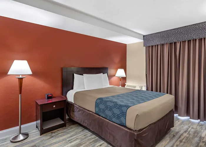 Econo Lodge Inn & Suites Old Saybrook - Westbrook