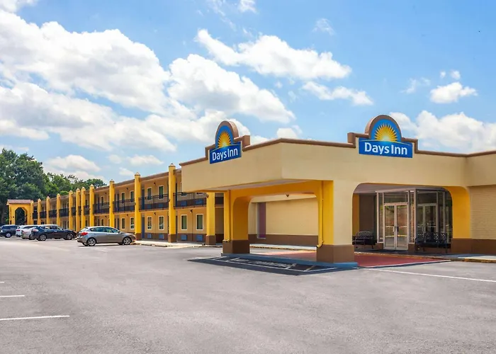 Days Inn By Wyndham Shelby