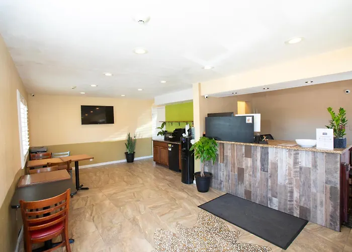 Budget Inn By 101 Bus From Downtown Rohnert Park