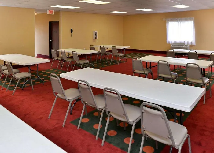 Quality Inn & Suites Wichita Falls I-44