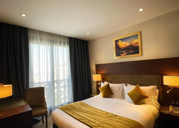 Oran Hotels