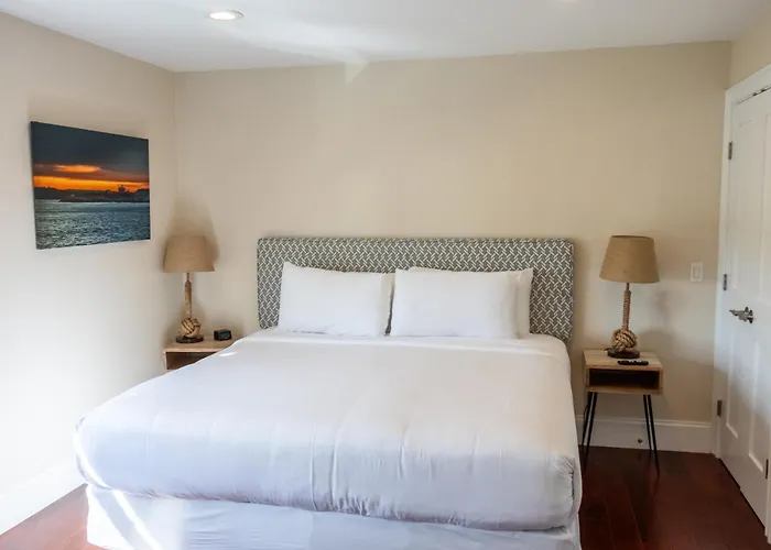 The East Island Reserve Hotel Middletown