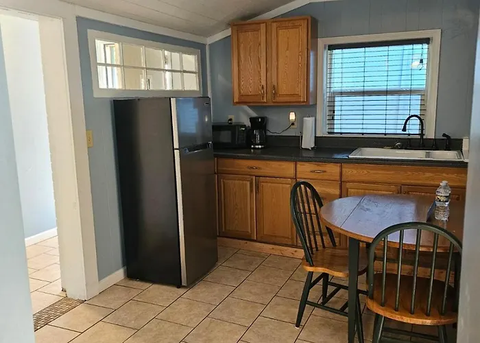 Riverside Lodge At Chimney Rock