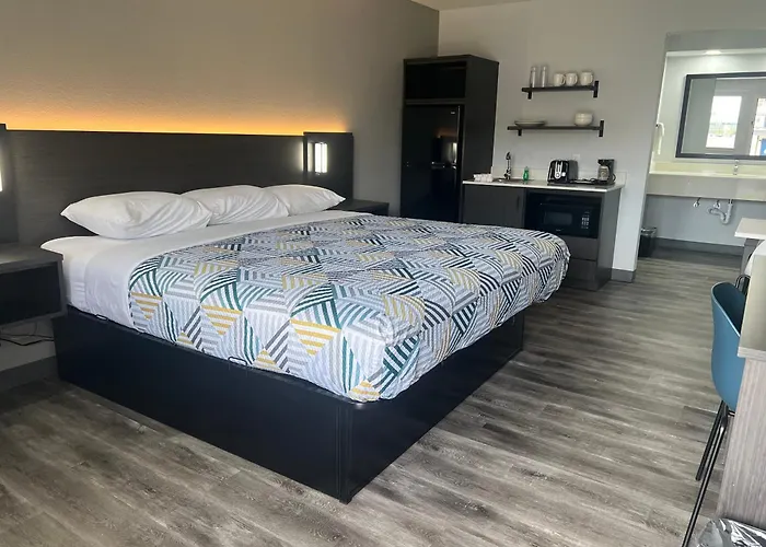 Studio 6 Tulsa Ok Central