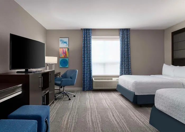 Hampton Inn & Suites-Worcester, Ma