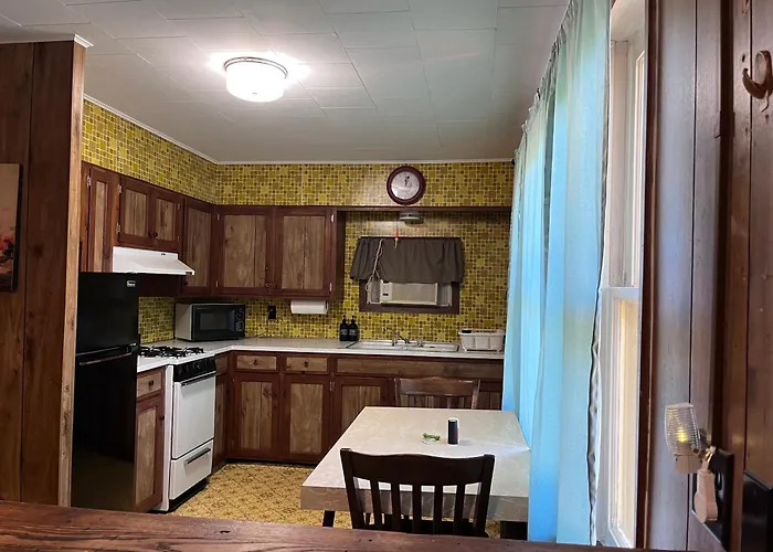 Musky Joe'S Twin Pines Resort Hayward