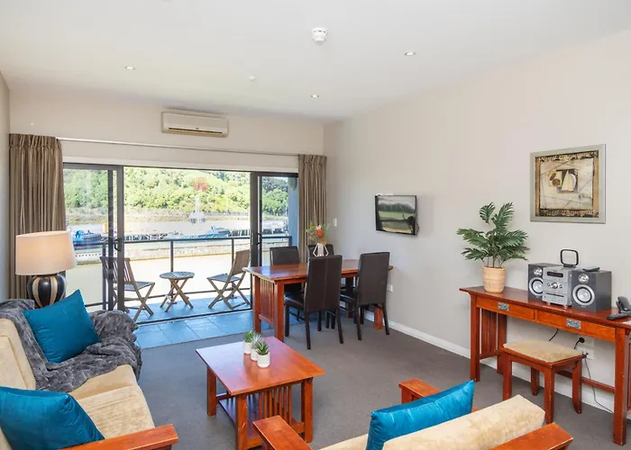 Gisborne Hotels