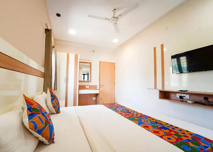 Singanallur Hotels