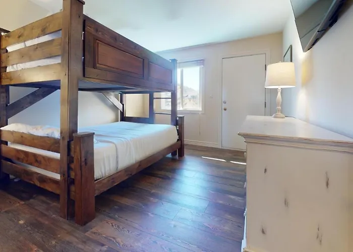 Enzian - Coraltree Residence Collection Vail