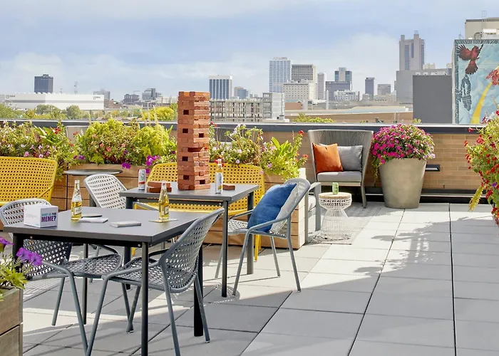 Moxy Columbus Short North Hotel