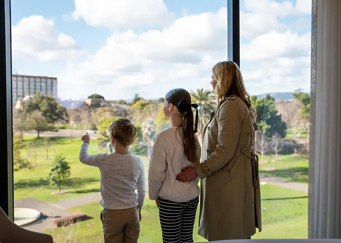 Oval Hotel At Adelaide Oval