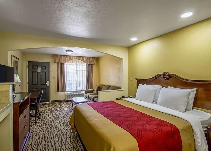 Super 8 By Wyndham Jackson Ms Near The Fairgrounds Hotel