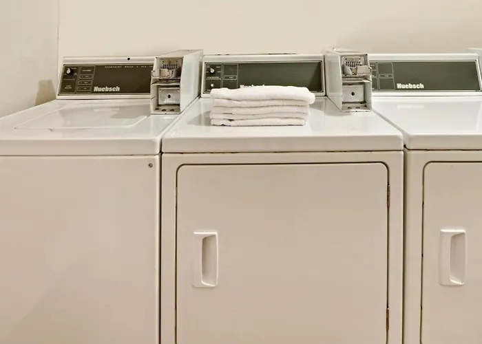 Super 8 By Wyndham Plano/Dallas Area