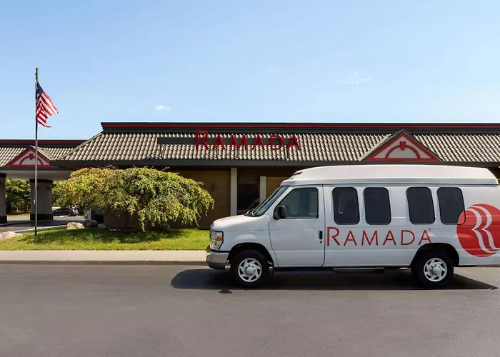 Ramada By Wyndham Alpena Hotel