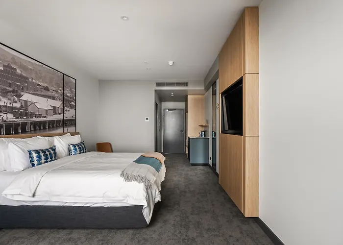 Beauty Point Hotels