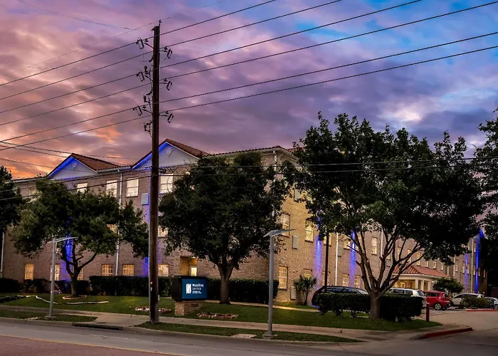 Mainstay Suites Addison-Dallas